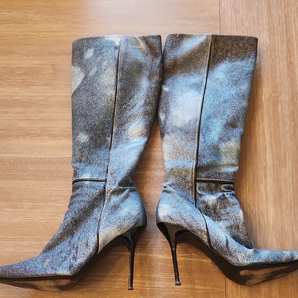 Stylish Blue Women's Boots